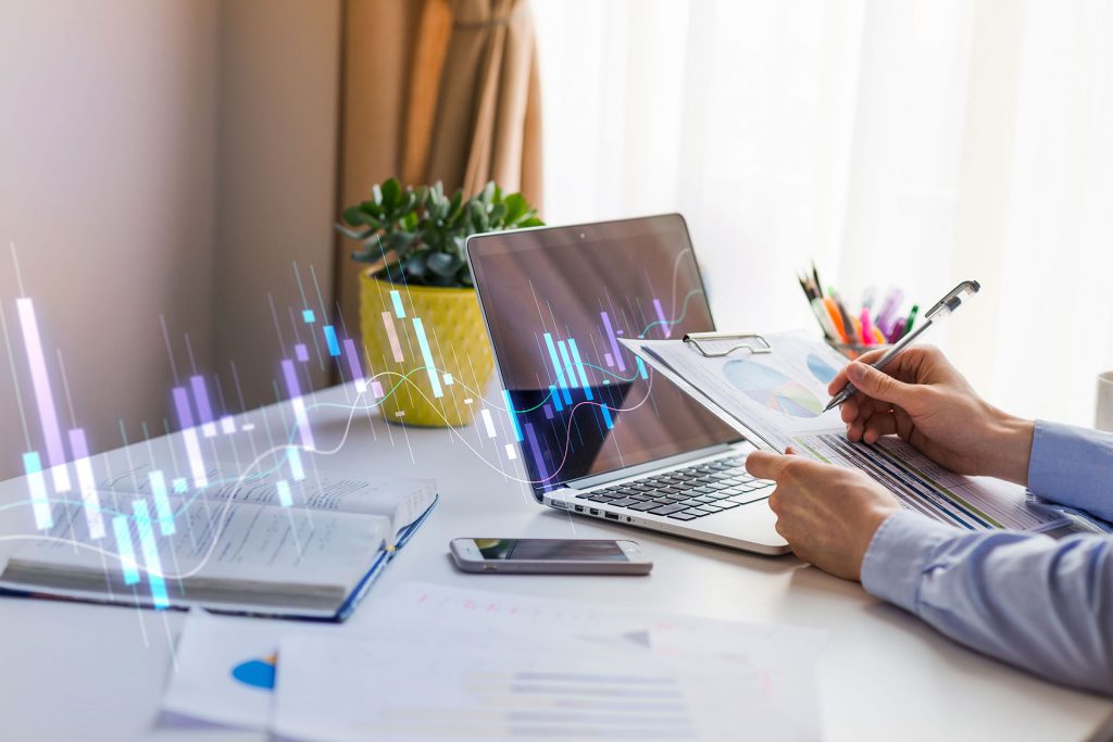 How TresVista conducted a study to analyze Banking Valuation Multiples